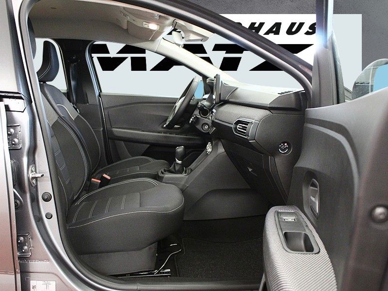 Fahrzeugabbildung Dacia Sandero TCe 100  Benzin /Expression*Winterpaket*