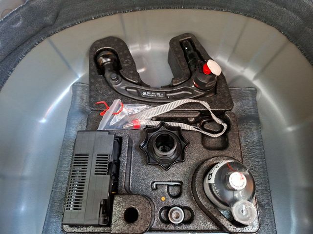 T-Cross 1.0 TSI Life *LED*AHK*SHZ*PDC*DAB*ASSIST