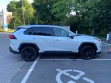 Toyota RAV 4 2.5 Hybrid Team Deutschland Auto AWD T... - Toyota RAV 4 Gebrauchtwagen in München