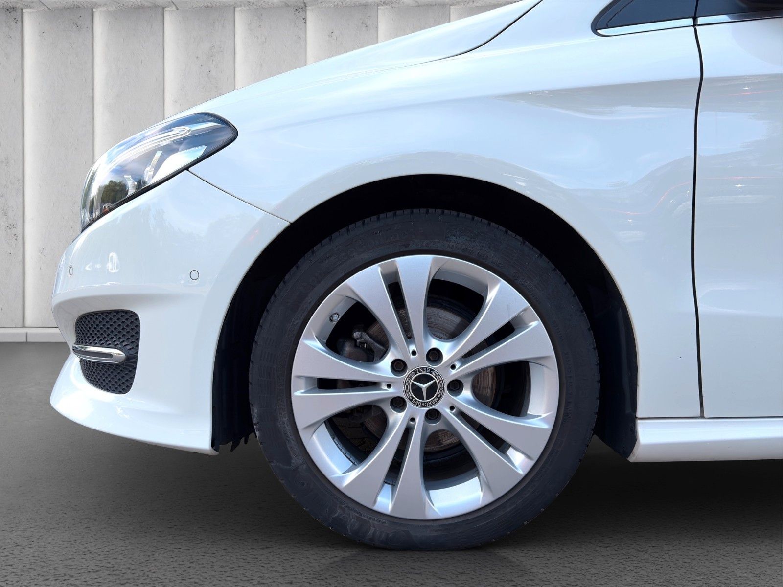 Fahrzeugabbildung Mercedes-Benz B 180 d*LED*SHZ*PDC*Kamera**