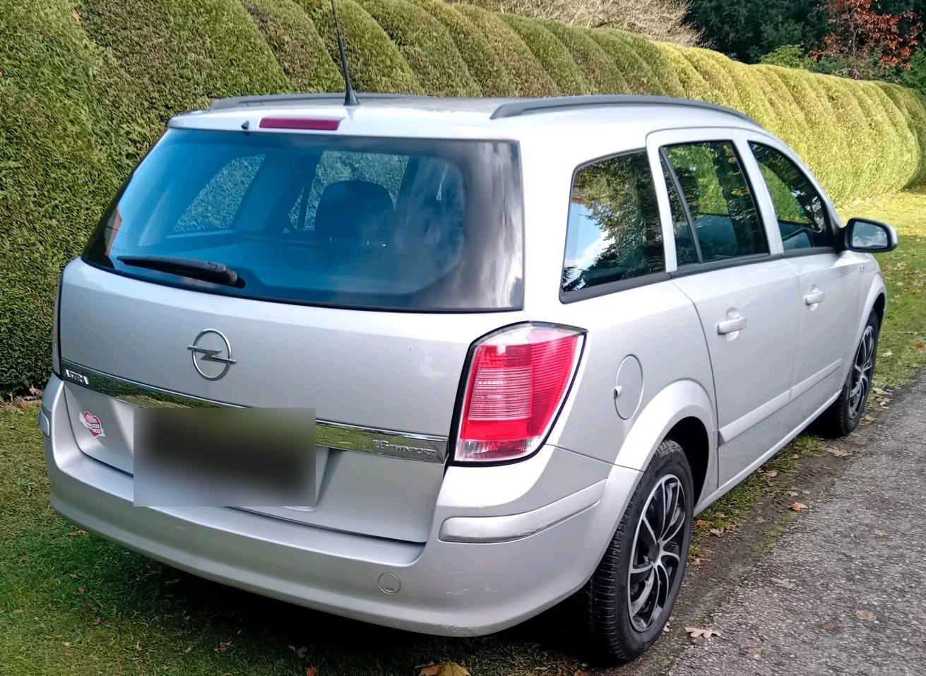 Opel Astra 2005 — photo 6