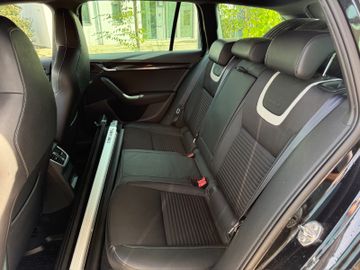 Skoda Octavia - 7