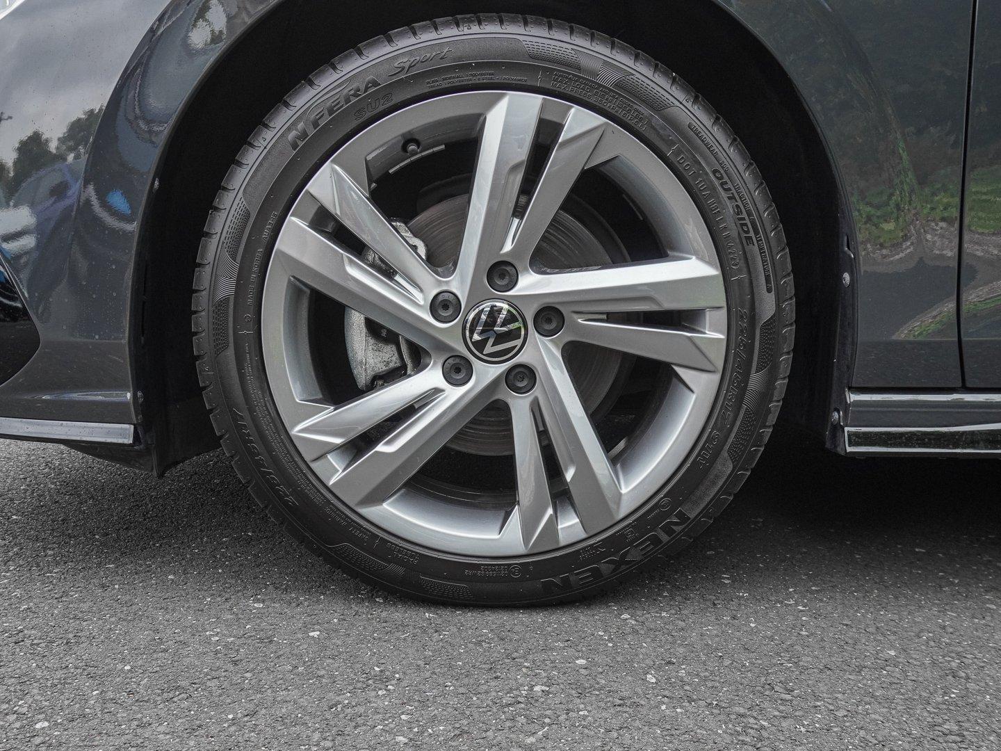 Volkswagen Golf 1.5 eTSI DSG R-Line LED AMBIENTE 17ALU PDC, миниатюра 7