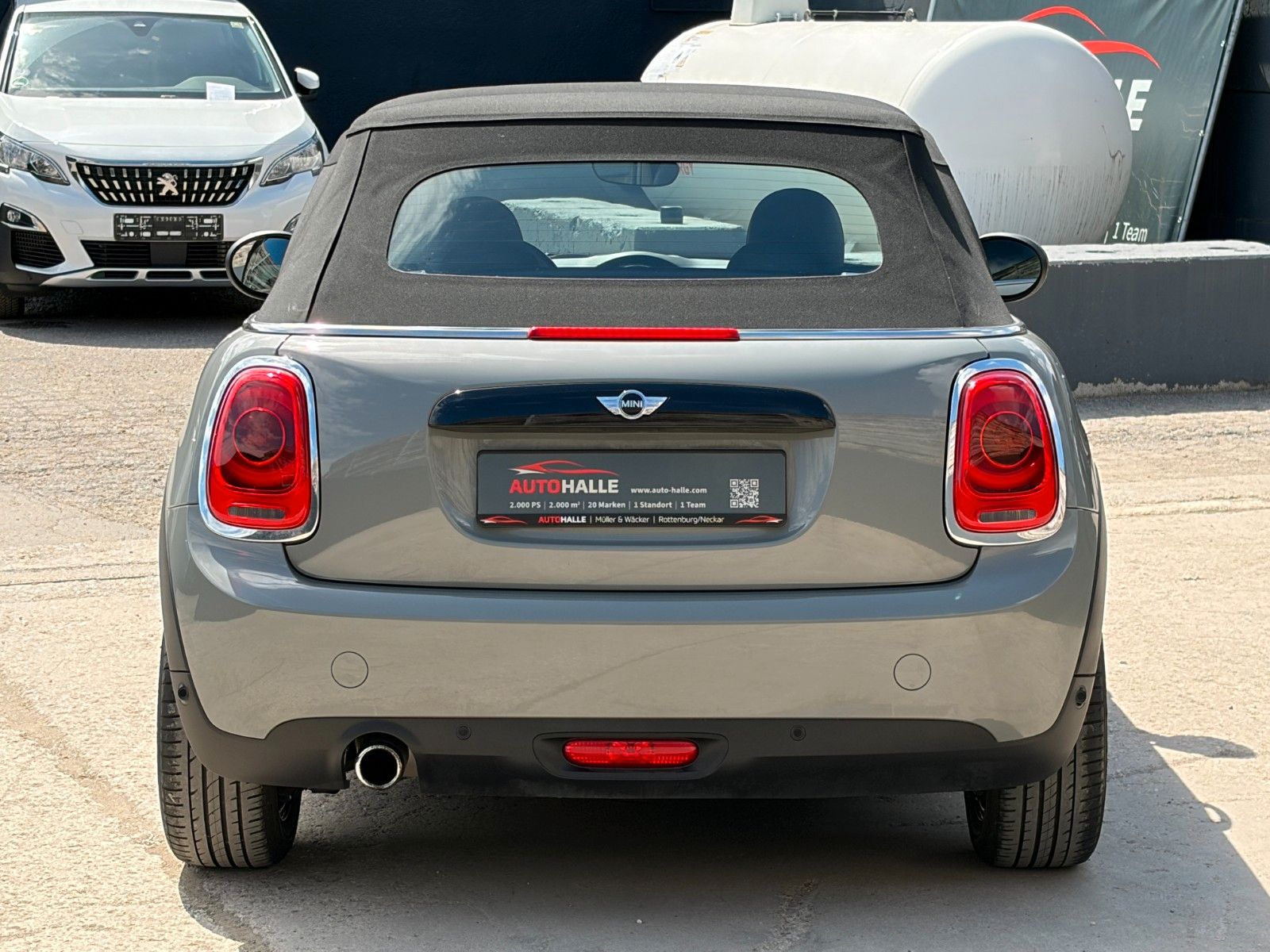 Fahrzeugabbildung MINI Cooper Cabrio Chili Tempomat LED PDC BT SHZ
