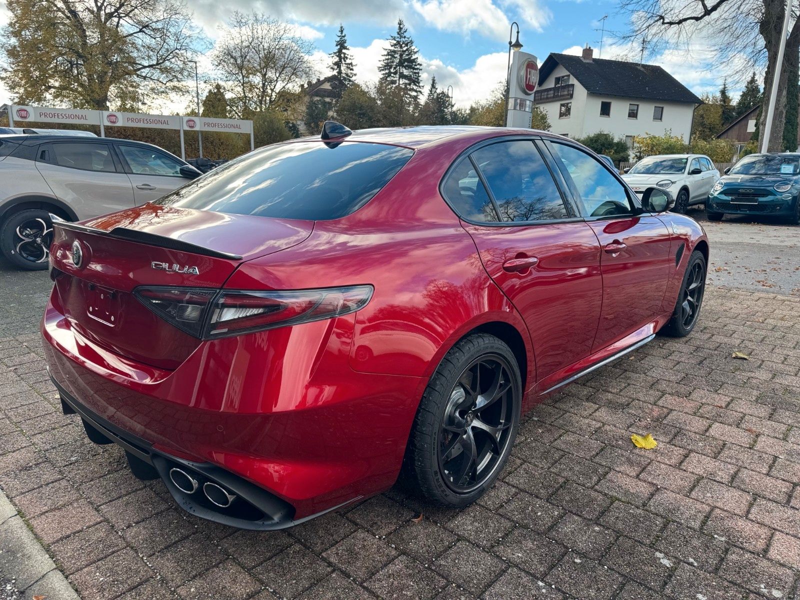 Fahrzeugabbildung Alfa Romeo Giulia 2.9 V6 Quadrifoglio Techpak. 19", Etna