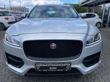 Jaguar F-Pace - 2