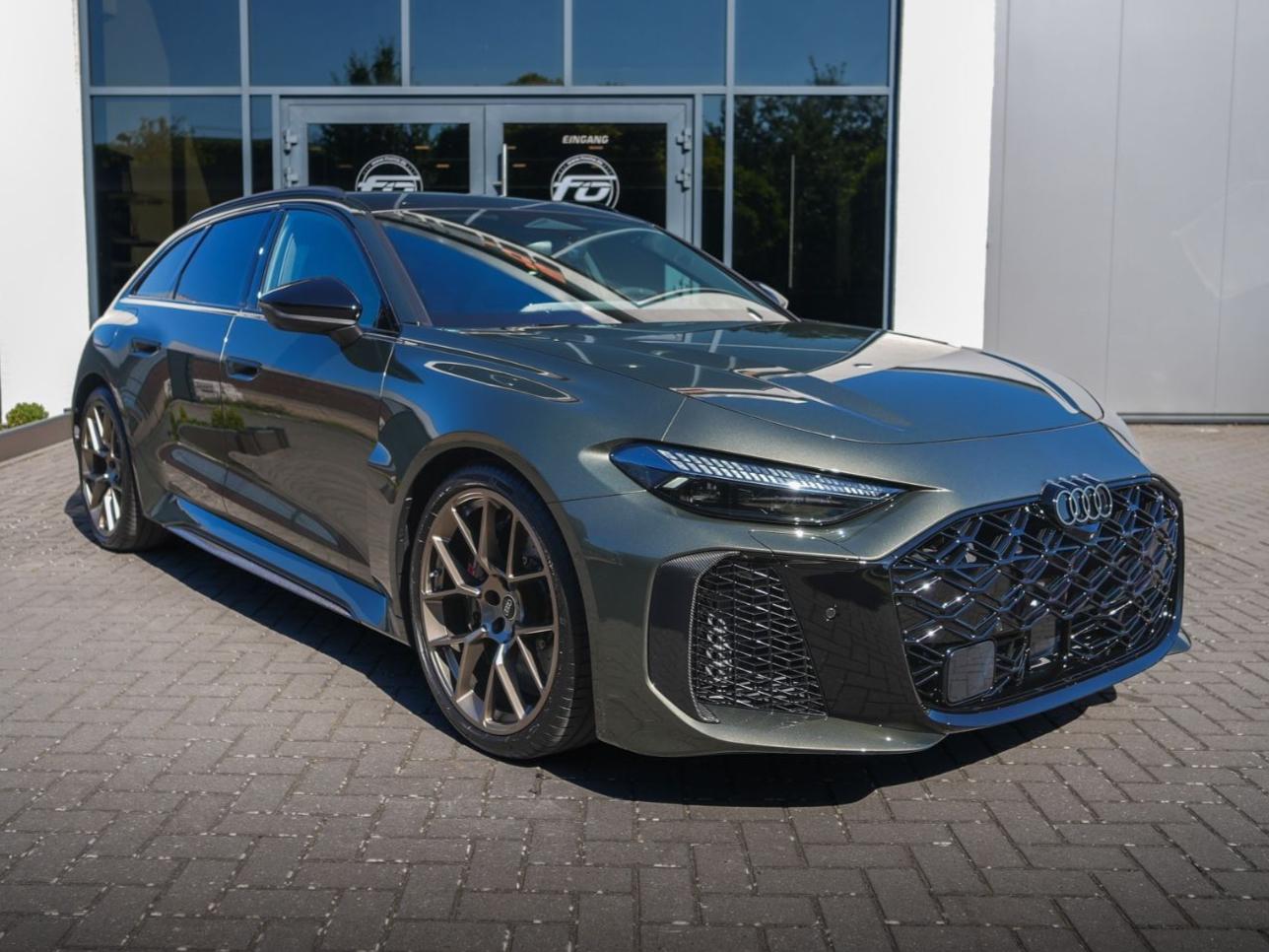 Audi RS5 Avant quattro*CARBON*B&O 3D*KERAMIK*285 km/h