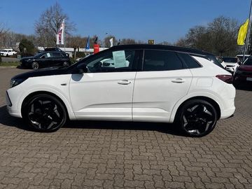 Opel GRANDLAND X GSE PHEV AT-8 AWD