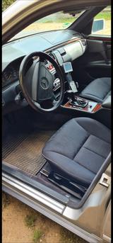 Mercedes-Benz E 230 ELEGANCE Elegance - Mercedes-Benz aus 1995: 230