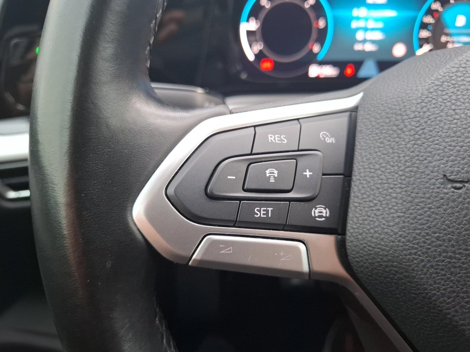 Volkswagen Golf VIII TDI Life LED AHK Navi AID ACC PDC SHZ, миниатюра 18