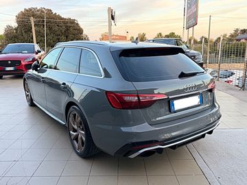 Audi A4 - 3
