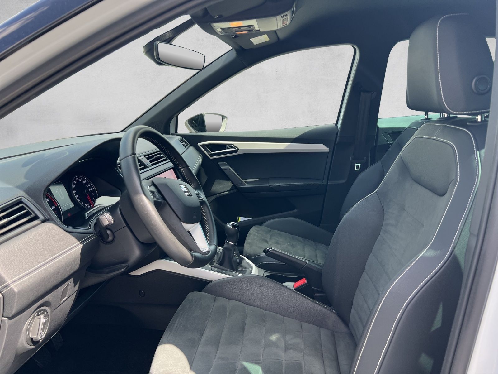 Arona Xcellence 1.0 TSI LED*SHZ