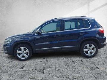 Volkswagen Tiguan - 2