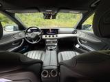 Mercedes-Benz E 400 4MATIC T AMG Line Autom. AMG Line - Mercedes-Benz E 400: Von Privat