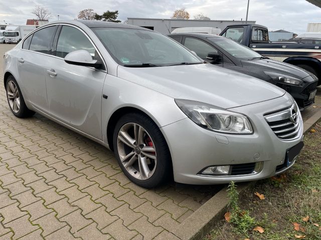 Opel Insignia Sport/Tuning/Bi-Xenon/PDC/Tempomat/iPad