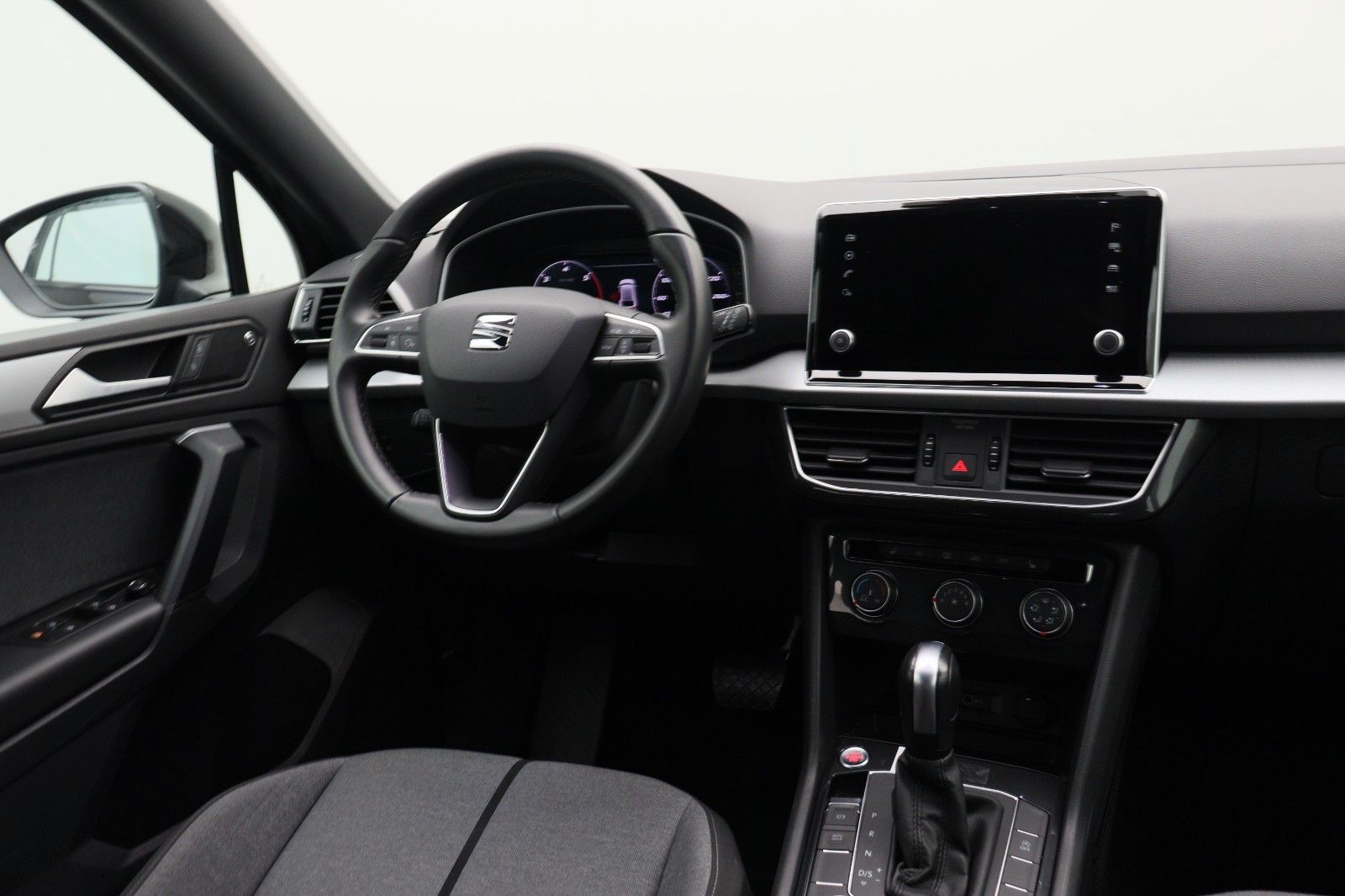 Fahrzeugabbildung SEAT Tarraco 4Drive ACC AHK Navi Kamera7Sitze