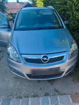 Opel OPEL ZAMFIRA 1.9 TDCI 150 PS - Opel Zafira: 150