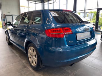 Audi A3 Sportback 1.6 Attraction *TEMPOMAT*SZHZ*KLIMA