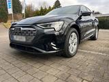 Audi Q8 Sportback e-tron 50 quattro advanced - Audi Q8: Advanced
