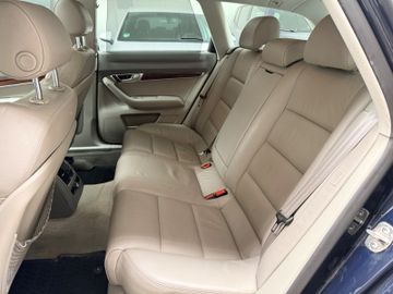 Audi A6 - 12