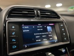 JAGUAR XE 2.0 d / R-Sport / 1.H / NUR. 89.tKM/ GARANTIE