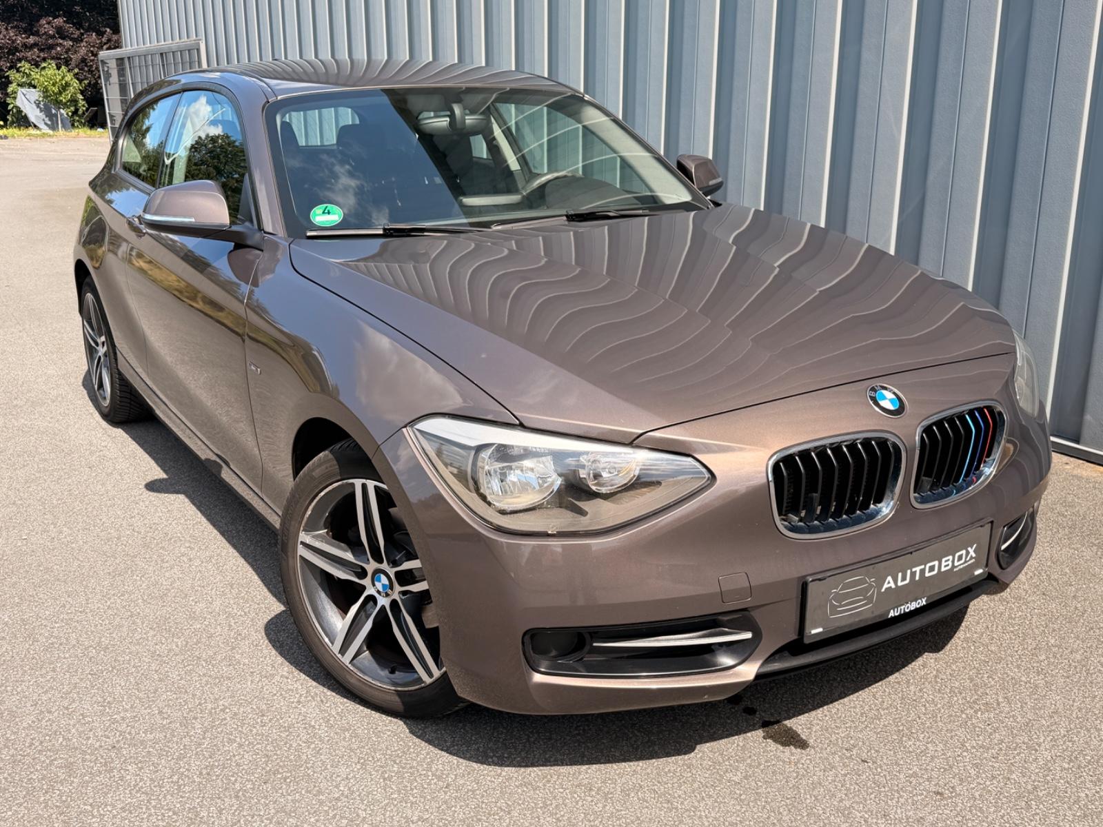 BMW 116 d Sport Line*AUT*NAVI