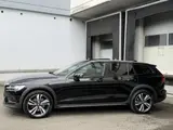 Volvo V60 Cross Country AWD LED Virtual Pano Rü-Kamera - Volvo V60 Cross Country mit Anhängerkupplung