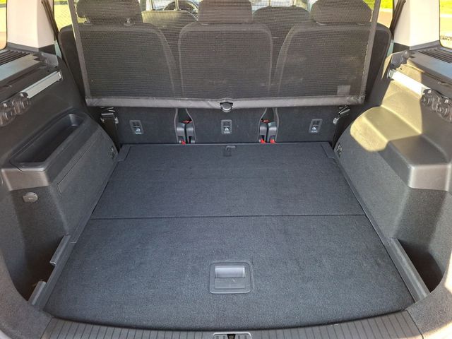 Touran 2.0 TDI Highline *DSG*AHK*LED*NAVI*SHZ*PD