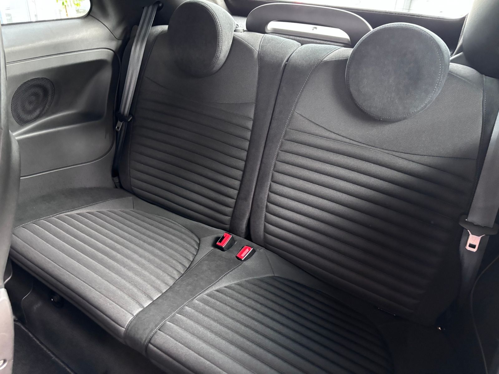 Fahrzeugabbildung Abarth 695 C   BEATS NAVI 17"