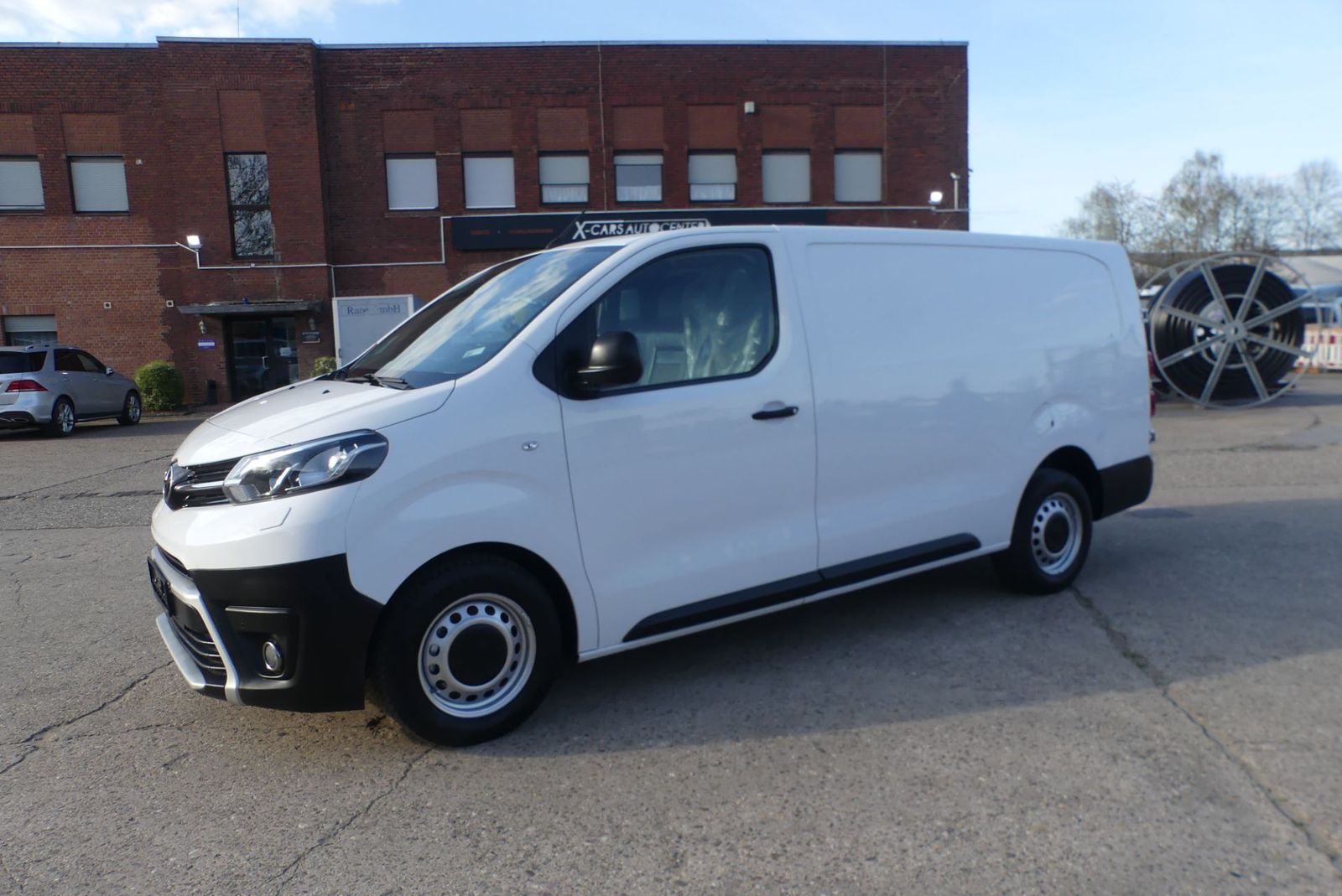 TOYOTA Proace