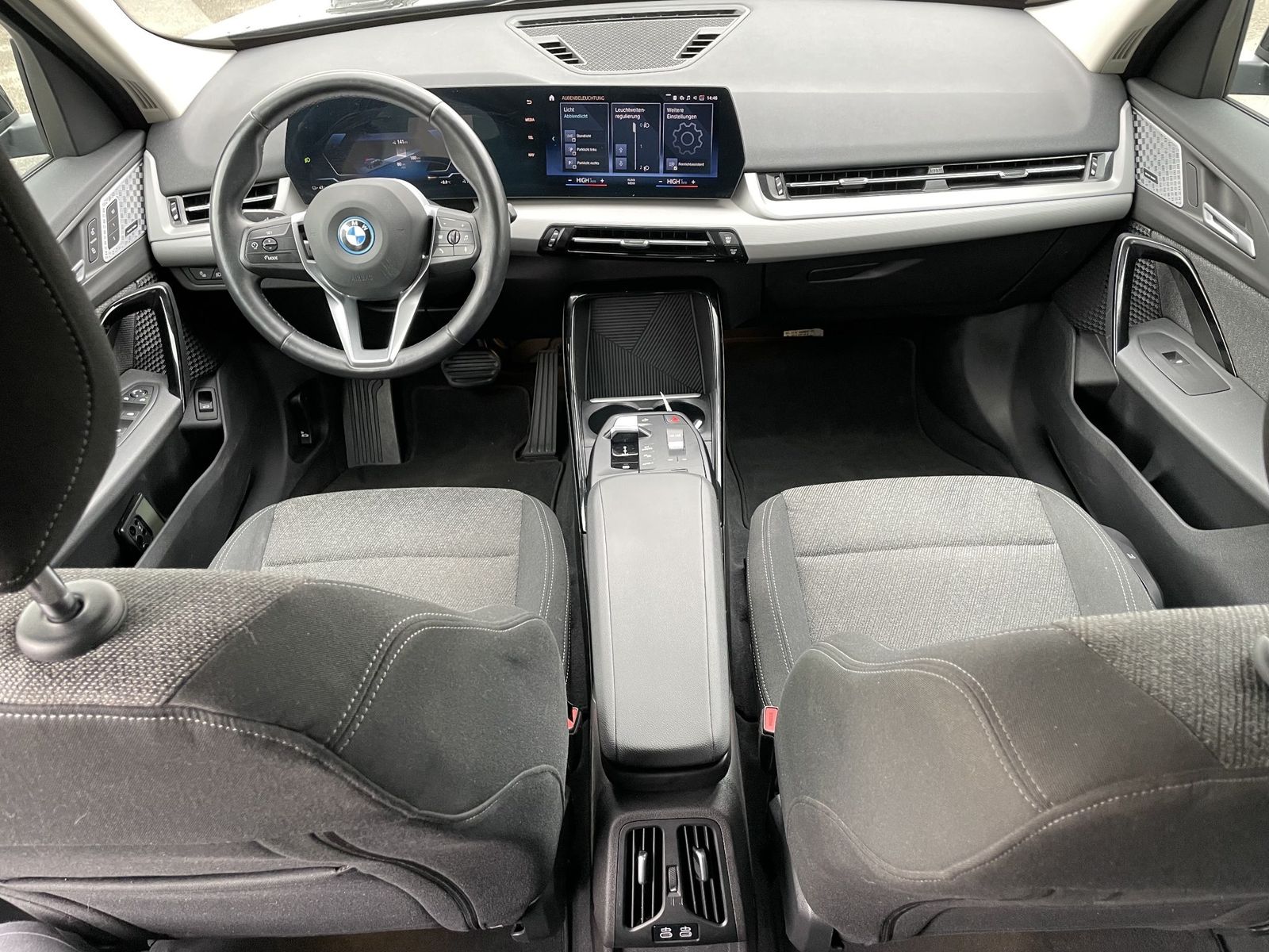 BMW iX1 - Bild 11