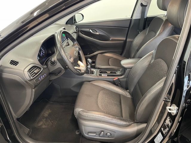 Fahrzeugabbildung Hyundai i30 cw Premium LED totWinkelASS DAB Tempomat