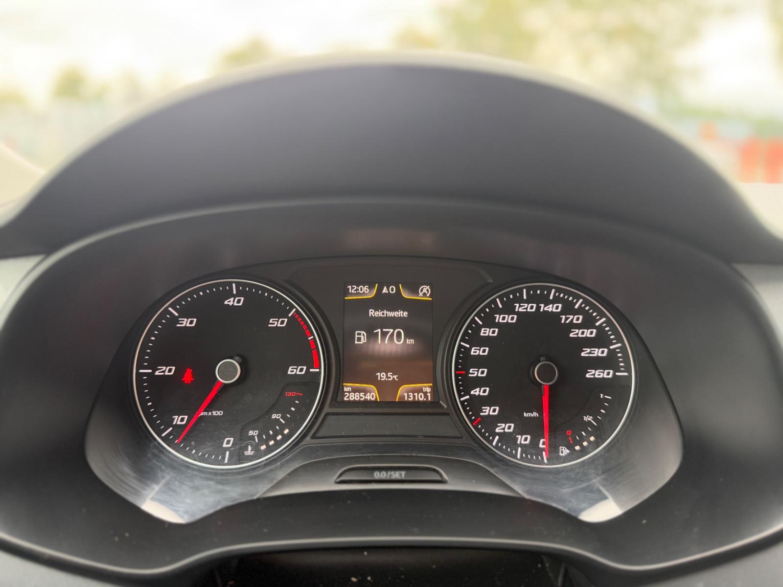 Seat Leon 2014 — photo 20