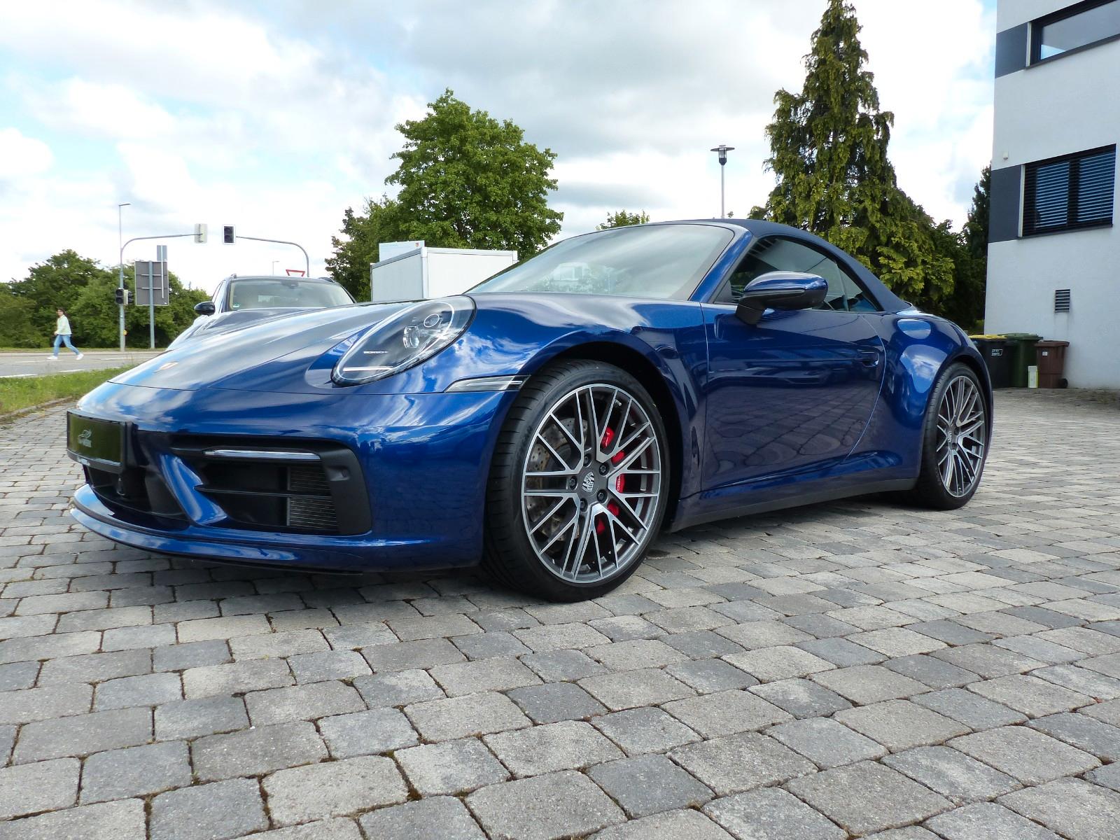 Porsche 992/911 4S Cabrio 1.Hd. Sportabgas/Design kreide