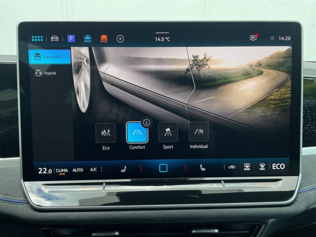 Passat R-Line 1.5 TSI eHybrid DSG HUD/AHK/360°Ka