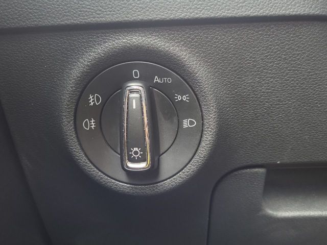 Karoq 2.0TDI Style 4x4 Navi Pano Standhzg.