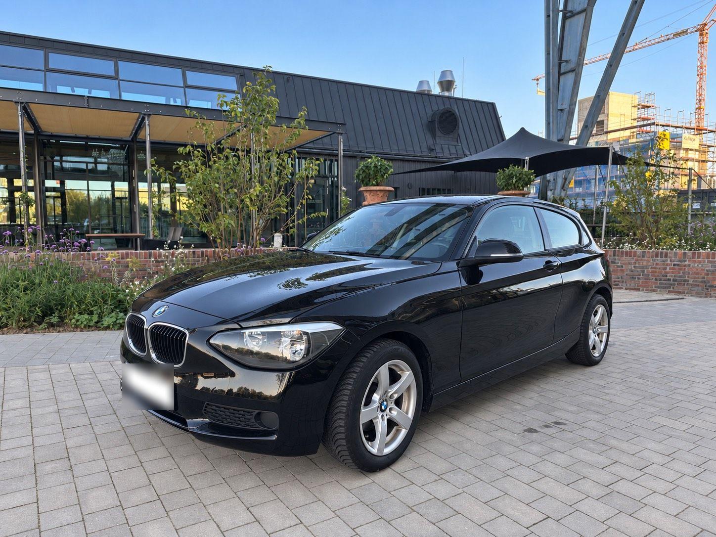 BMW 114