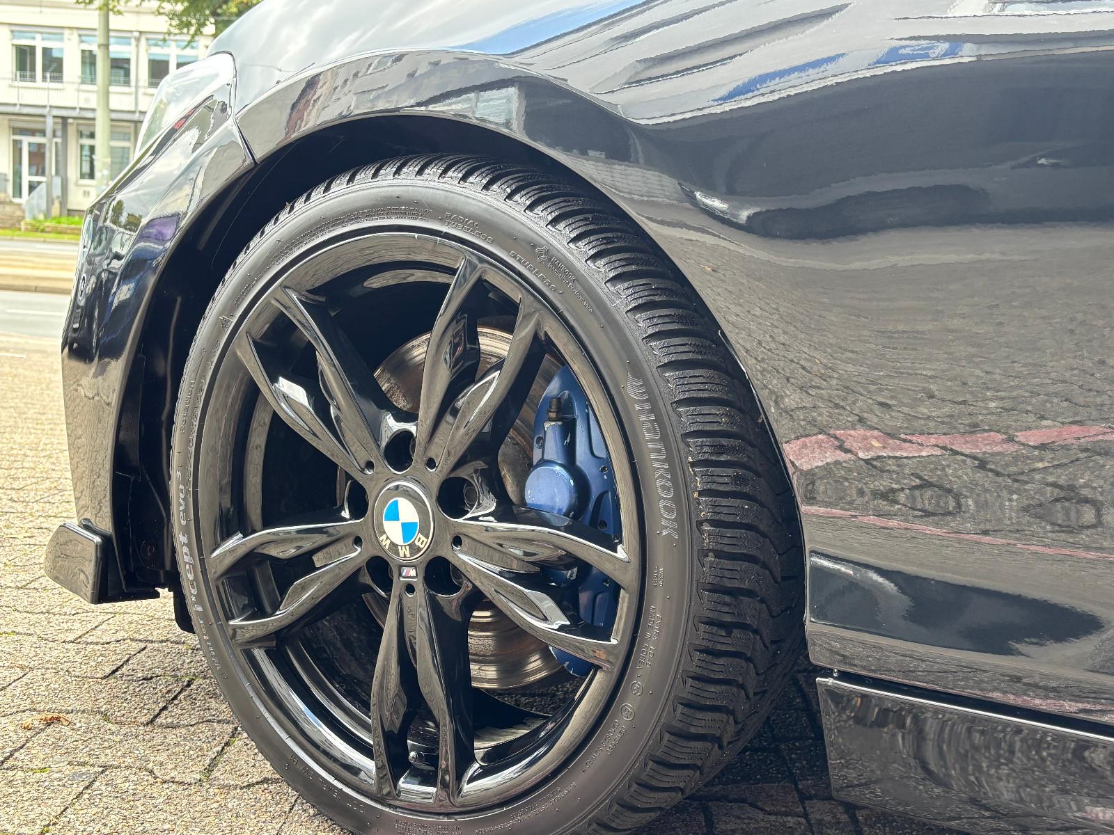 BMW M235i Coupé F22 326 ch BVA – Pack M – Toit ouvrant – Cuir – GPS Professional – 89 000 km