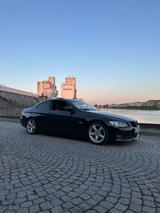 BMW 318i Coupé - - BMW 318: Coupé