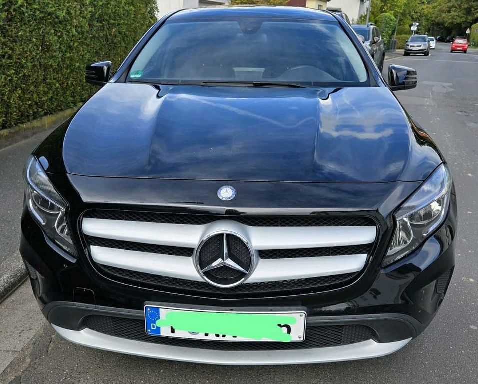 Image of Mercedes-Benz GLA 180
