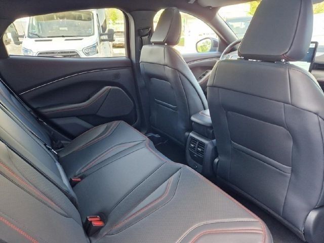 Fahrzeugabbildung Ford Mustang MACH-E Premium AWD Extended Range Panoda