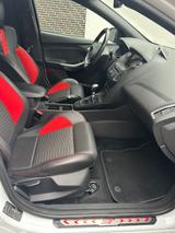 Ford Focus 2,0 EcoBoost ST Leder-Sport-Paket ST - Ford Focus Gebrauchtwagen in Köln