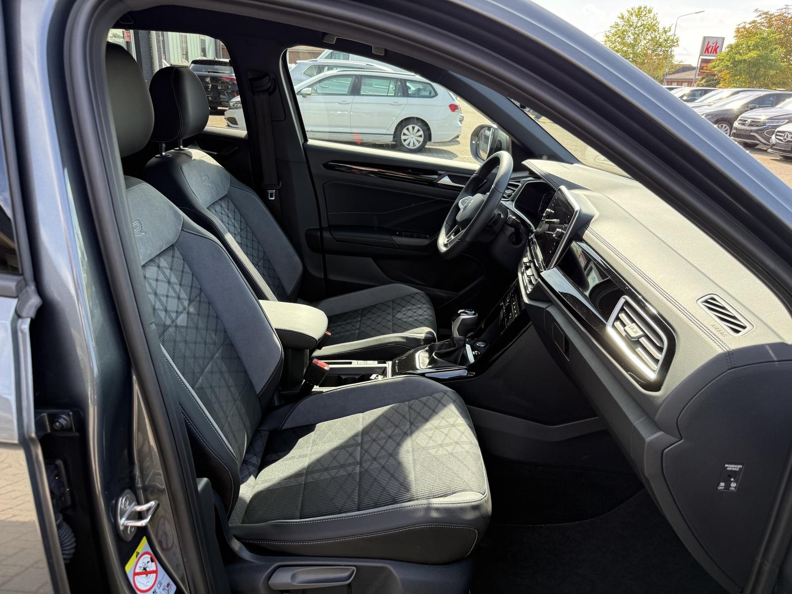 Volkswagen T-Roc R-Line,18-Zoll,IQ-Drive,R.Kam,Kessy,Side., миниатюра 25