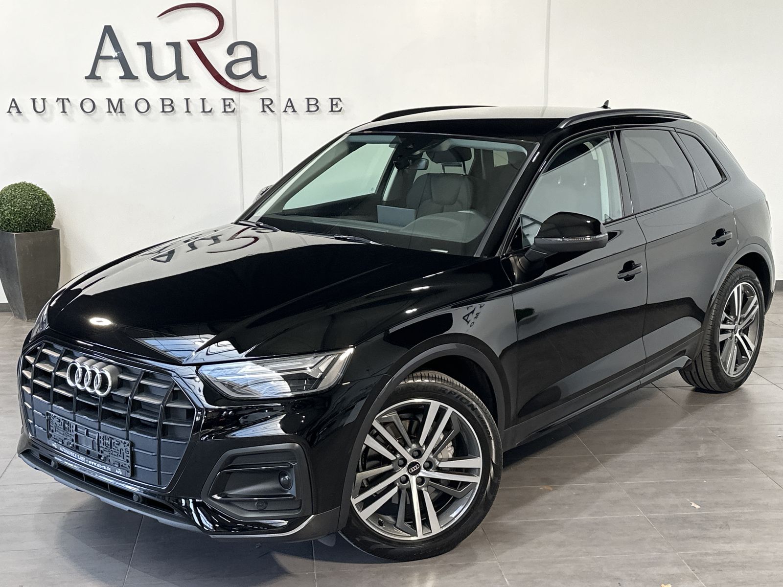 Fahrzeugabbildung Audi Q5 35 TDI Advanced Black NAV+LED+VCOCKPIT+KAM+PP