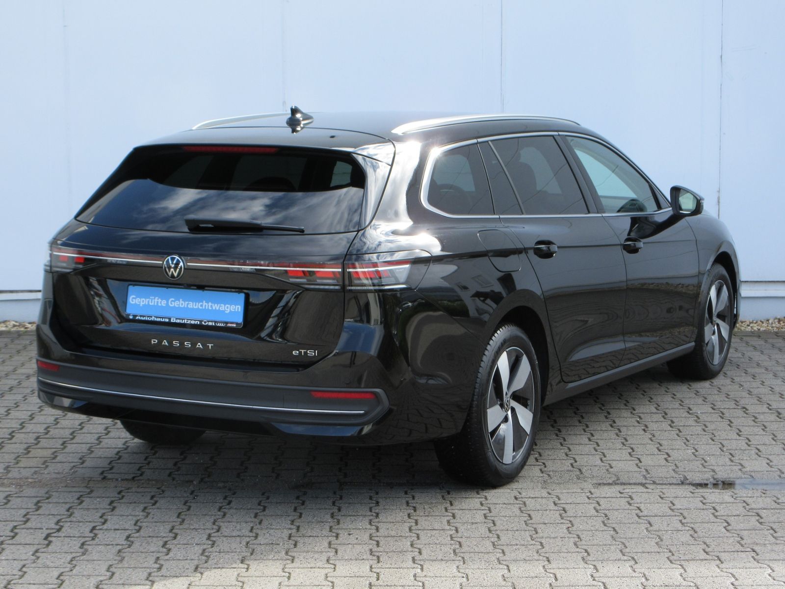 Passat Variant 1.5 eTSI DSG IQ.DRIVE/AHK/MATRIX/
