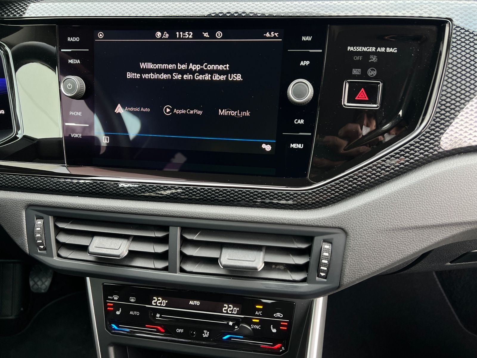 Fahrzeugabbildung Volkswagen Taigo 1.0 TSI Life *Rückfahrkamera, Einparkhilfe