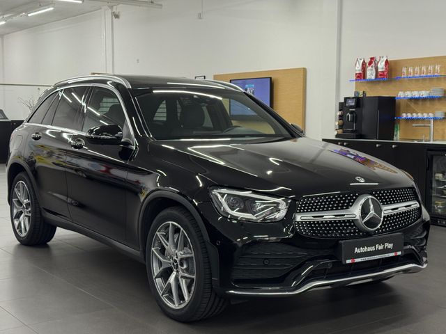 MERCEDES-BENZ GLC 300 d AMG/LED/PANO/AHK/LEDER/20"/U-FREI!