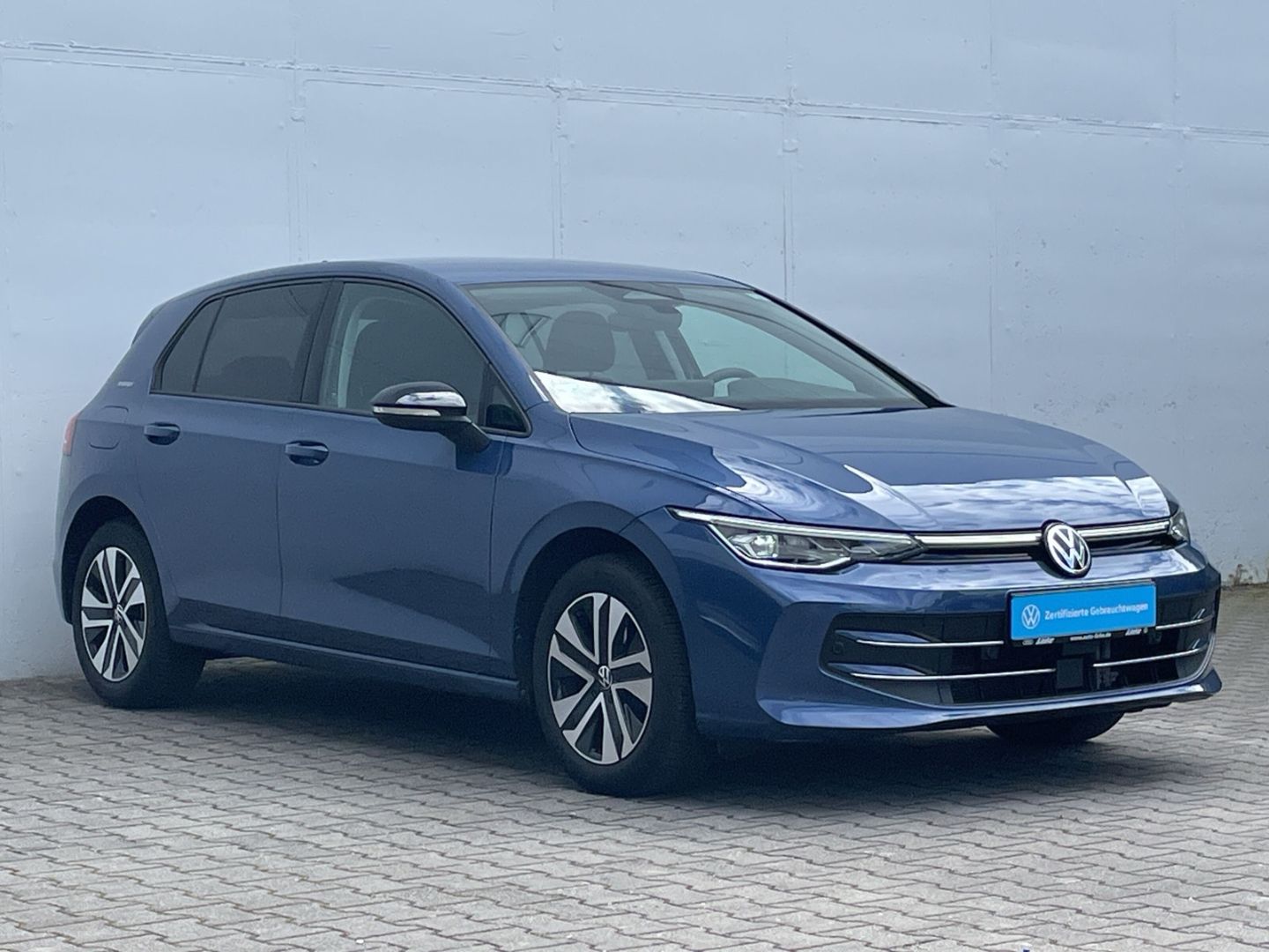 Golf VIII 1.5 eTSI DSG Energy AHK/ACC/Navi/LED P