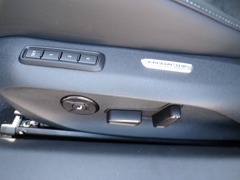 Fahrzeugabbildung Volkswagen Passat Elegance  2.0 TDI 110 kW Elegance DSG*AHK