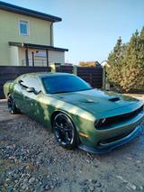 Dodge Challenger srt
